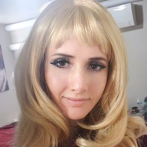 Meet your Posher, Catherine